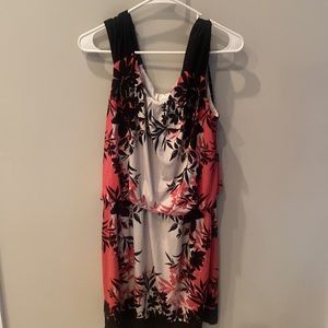 Short dress with straps